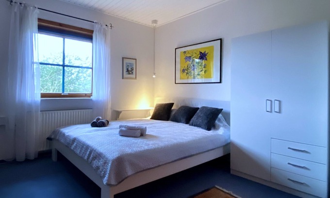 Lehmkuhlen Bed & Breakfast | Beautiful double room - front garden, 1-2 guests, Lepahn Holsteinische-Schweiz