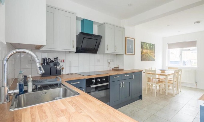 Cambridge House | Beautiful Family Home - Near River Cam