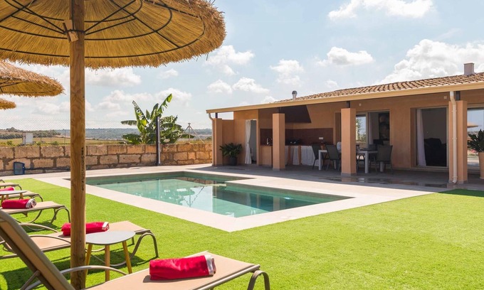 Ariany Villa | Beautiful finca with pool and garden in Ariany.