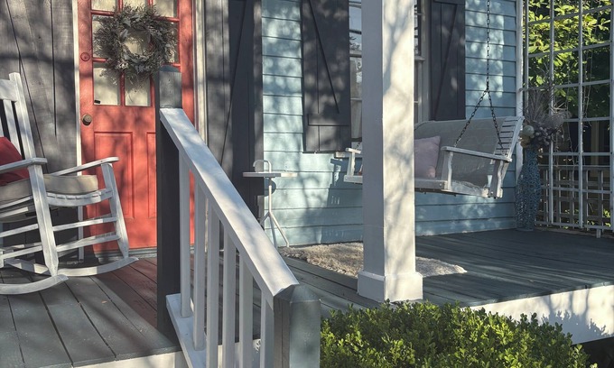 Seville Historic District Cottage | Beautiful French Creole Historical studio in downtown Pensacola. one of a kind!