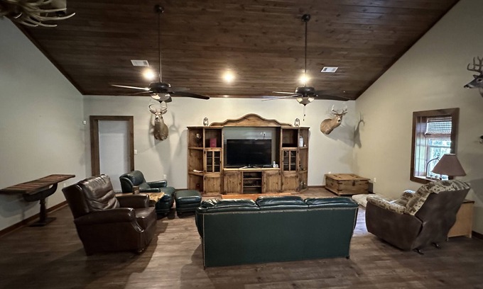 Sylvania Other | Beautiful Georgia farmhouse