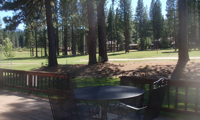 Plumas Eureka Estates House | Beautiful Getaway On Plumas Pines Golf Resort