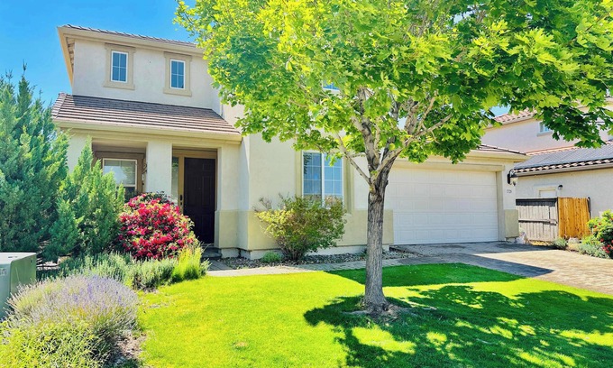 Reno House | Beautiful Haven/Sleeps 18