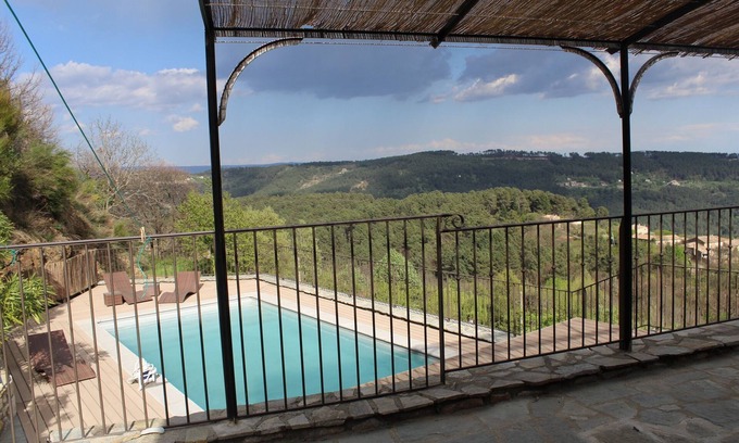 Chassiers House | Beautiful holiday home with breathtaking views of Mont Ventoux