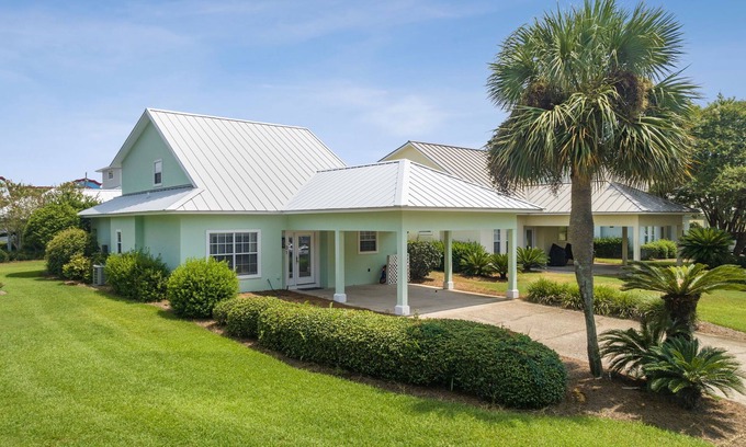 Miramar Beach House | Beautiful Home, 5-Star Reviews! Steps to Beach, Pool, Restaurants, Shopping!