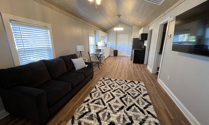 Seneca House | Beautiful home near Clemson