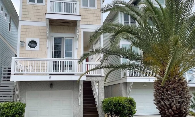 Bonito Boathouses House | Beautiful Home with Marsh Sunset Views