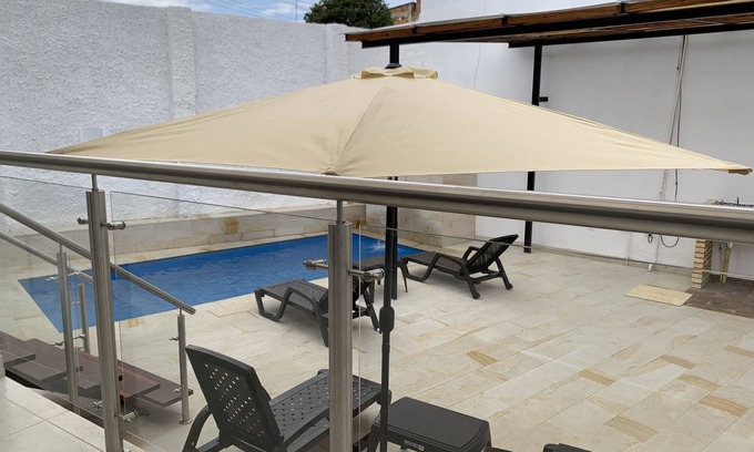 La Mesa House | Beautiful house with private pool and BBQ area. Ideal for family and friends.