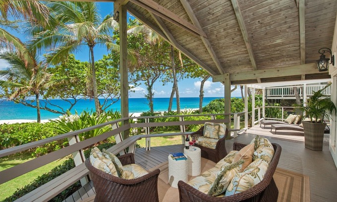 Pupukea House | Beautiful Island Style Beachfront with AC and large covered lanai