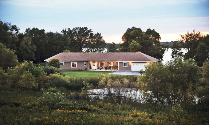 Willmar House | Beautiful Lake Home on Long Lake, Sleeps 18, Over 2 Acres