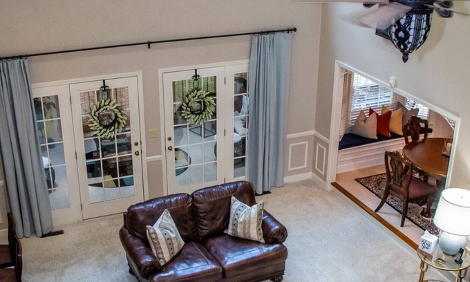 Tuscaloosa House | Beautiful LakeFront View Rental - Only 8.6 mi from the UA!