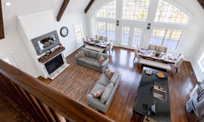 Union House | Beautiful, new home in seclulded area located overlooking a 2-acre pond.