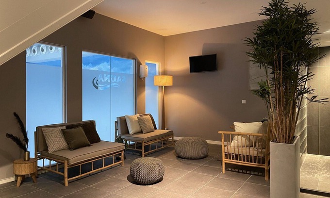 West-Graftdijk House | Beautiful private villa for 6 guests with WIFI, TV and terrace