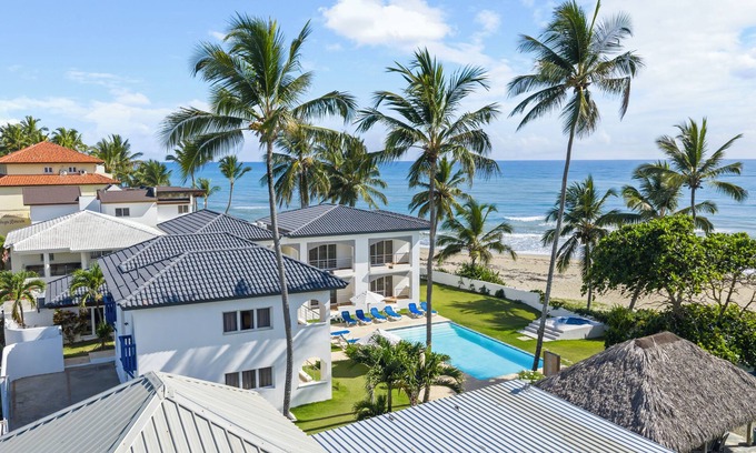 Cabarete Villa | Beautiful Private 10 Bedroom Beachfront Villa with hotel amenities