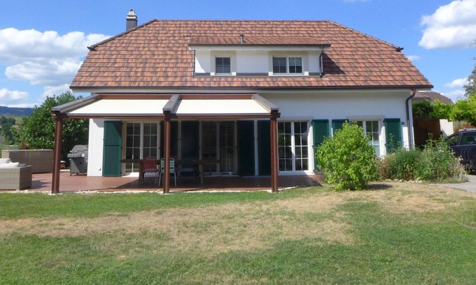 Courfaivre Villa | Beautiful private villa for 9 people with WIFI, terrace, pets allowed and parking