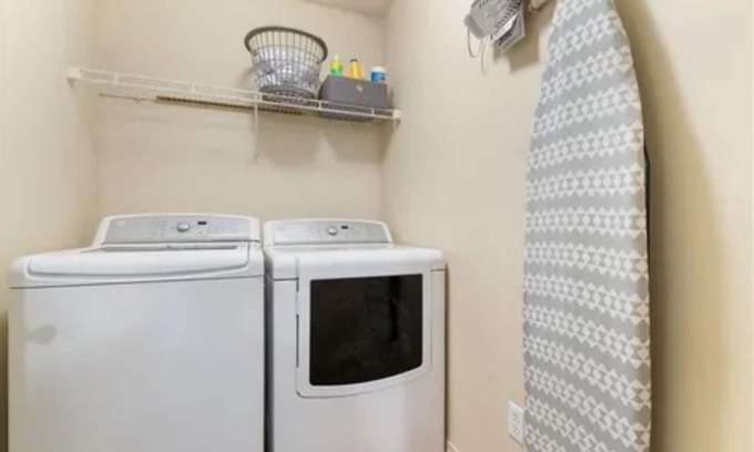 Mobile House | Beautiful quiet home in a private fenced yard.