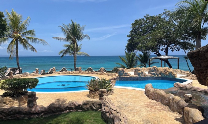 North Coast Villa | Beautiful Resort Like Villa in La Isabela