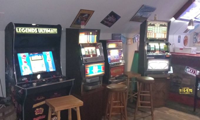 Forestbrook House | Beautiful retreat with gameroom and outdoor grill.