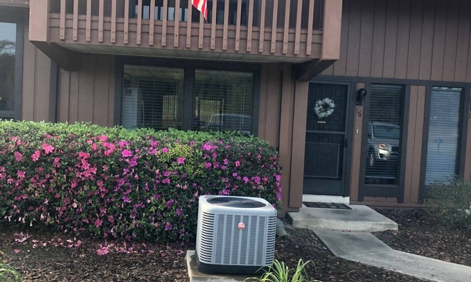 Dunnellon House | beautiful spacious Briese house