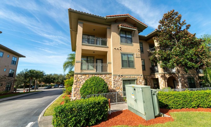 Regal Palms Condo | Beautiful Sunrise From Your Balcony