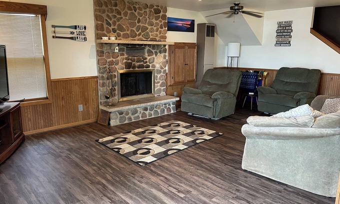 Suring Cottage | Beautiful, updated 4-bedroom cottage on Anderson Lake, with zero depth entry