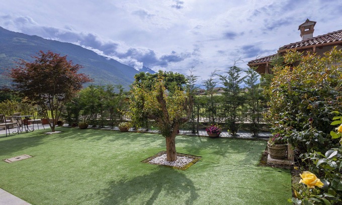 Traona Villa | Beautiful villa for 6 people with A/C, WIFI, TV and patio