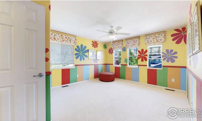 Longmont House | Beautiful villa with views to Stone Canyon and the Rocky Mountains