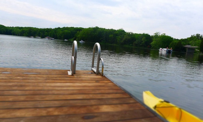 Wolf Creek House | Beautiful Waterfront Dock.