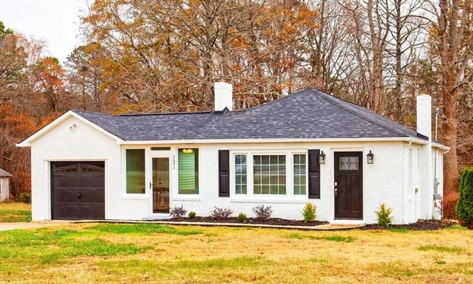 Boger City House | Beautifully Restored Ranch Home in Heart of Town