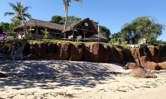 Nosy Tanihely House | BED AND BREAKFAST IN THE WATER PRESQU ILE AMBATO FACE NOSY BE