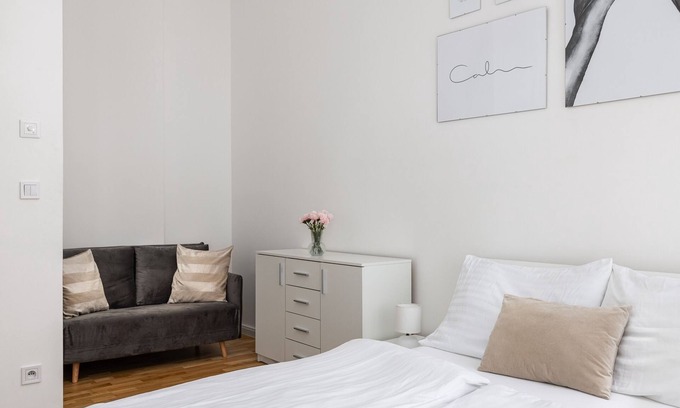 Petrska ctvrt Apartment | Beige Nest for 3 - Florenc - City Center