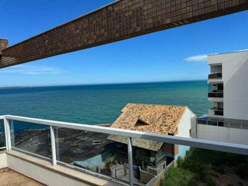 Iriri Apartment | Belíssima Cobertura em IRIRI 4 andar inteiro do Prédio 2 Varanda