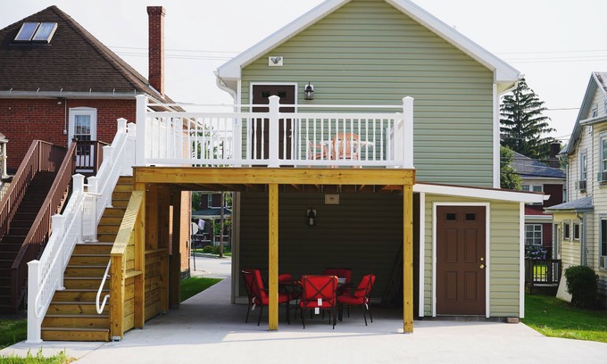 Gettysburg House | Belle on Buford Apt 1-1st Floor