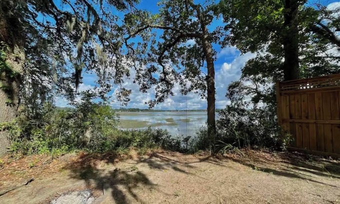 Beaufort House | Beneath the Palms - Waterfront Home - Sleeps 6