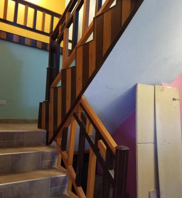 Les Cayes Apartment | Bernard Guess house