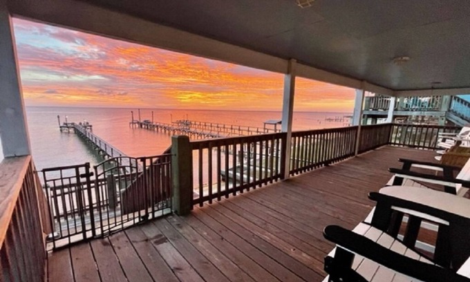 Rockport House | Best bang for your buck in town with luxury AND low nightly rates!