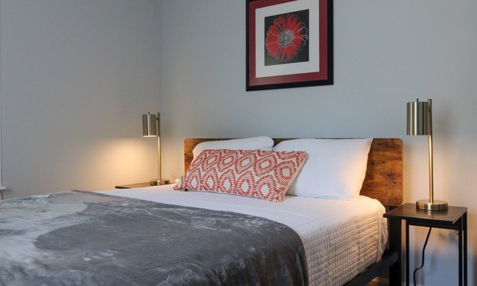 Huntsville House | Best in Market! Enjoy Tangerine Dreams in the heart of Huntsville!