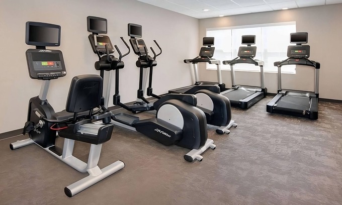 Alpharetta Hotel | Best Place to Stay in Alpharetta! Free Grab & Go Breakfast, Pets Allowed!