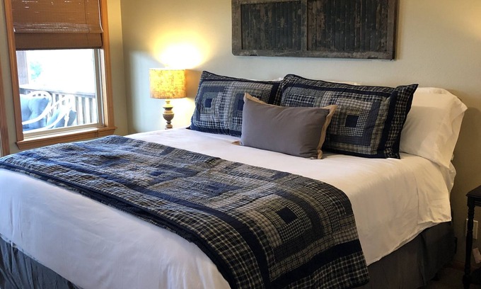 Calico Rock House | Best view of the river!