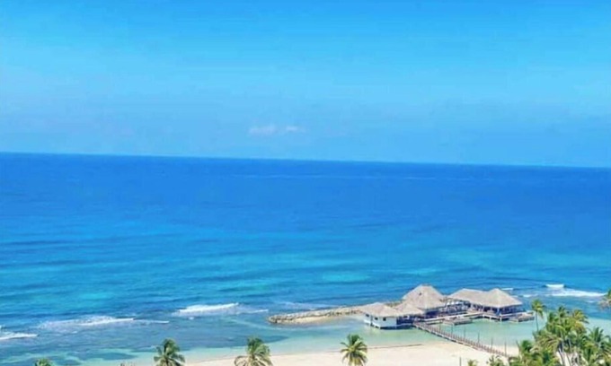 Villas Del Mar Apartment | 🏝Best View, Pool, Jacuzzi, Gym, WiFi, BBQ, Parking 🏝