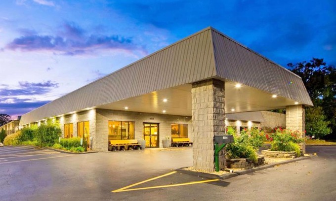 Branson West Hotel | Best Western Branson Inn and Conference Center