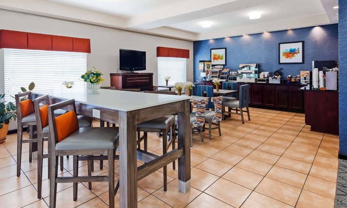 Hiram Hotel | Best Western Hiram Inn & Suites