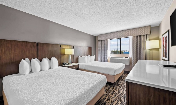 Los Alamitos Hotel | Best Western Los Alamitos Inn & Suites