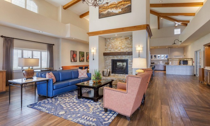 Kingman Hotel | Best Western Plus A Wayfarer's Inn And Suites