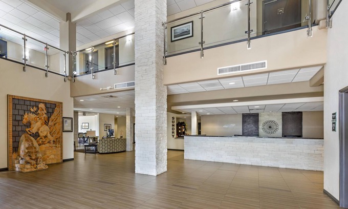 Havre Hotel | Best Western Plus Havre Inn & Suites