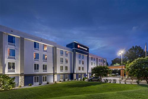 Lexington Hotel | Best Western Plus Lexington Inn