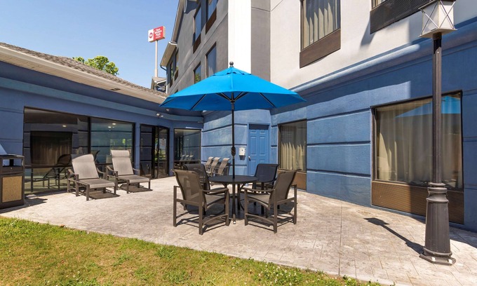 McDonough Hotel | Best Western Plus McDonough Inn & Suites