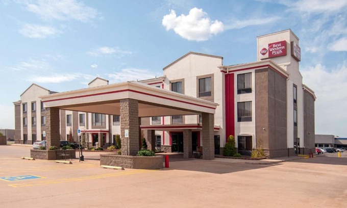 Oklahoma City Hotel | Best Western PLUS Memorial Inn