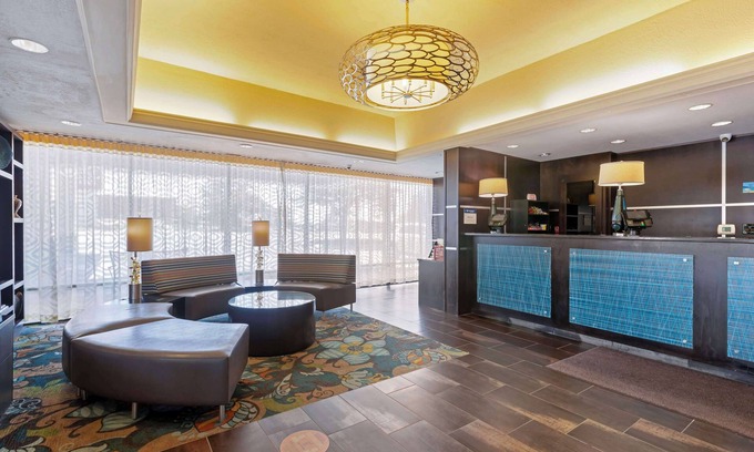 Millard Hotel | Best Western Plus Midwest Inn