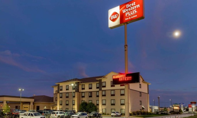 North Platte Hotel | Best Western Plus North Platte Inn & Suites